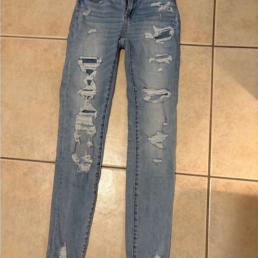 American Eagle Outfitters Light Blue Distressed Skinny Jeans